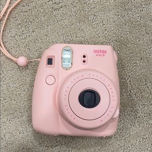 PINK POLAROID SERIES MINI 8 WITH A PACK OF FILM